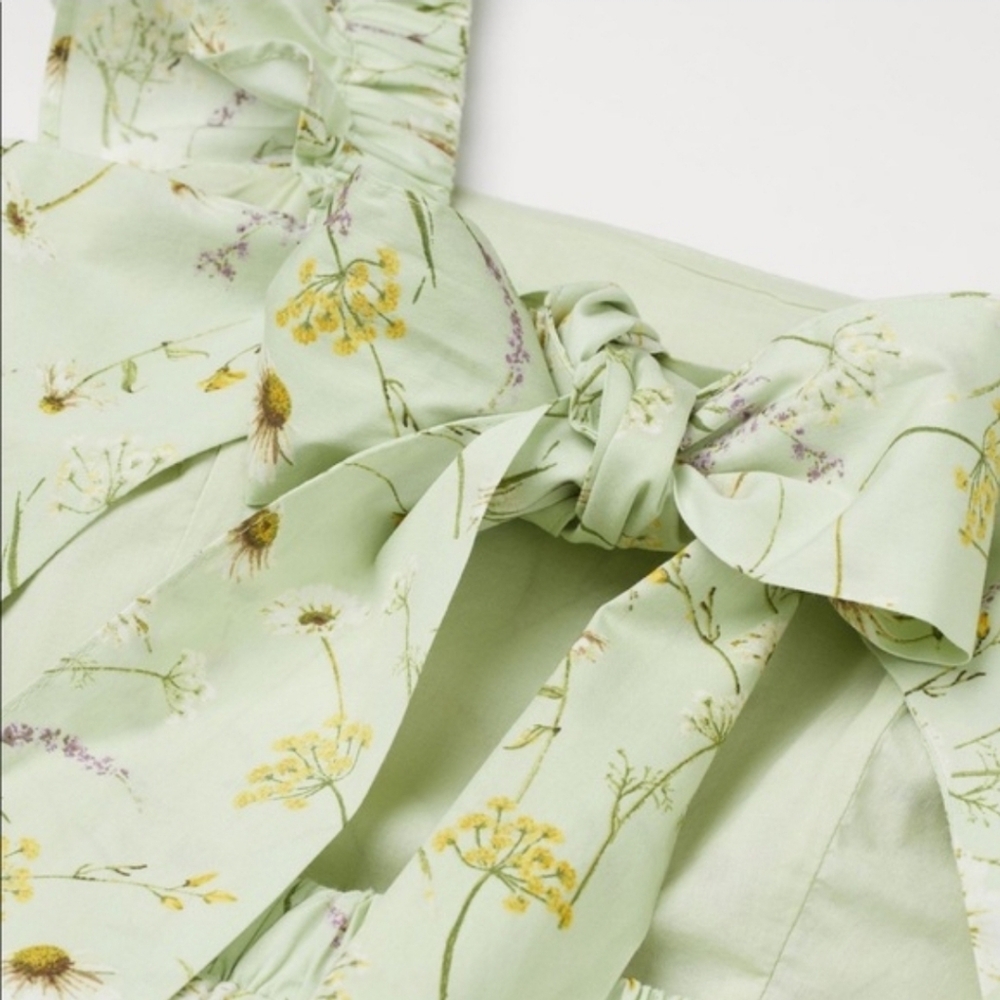 H&M Meadow Wildflowers Cottagecore Floral Dress Blogger Favorite Light Green S - Picture 6 of 16